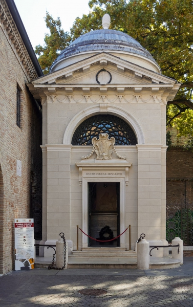 Restauro della Tomba di Dante, del Quadrarco di Braccioforte e del giardino annesso
